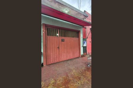 Casa à venda com 125m², 2 quartos e 1 vagaFachada