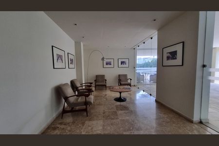 Apartamento para alugar com 94m², 2 quartos e 1 vagaHall de entrada