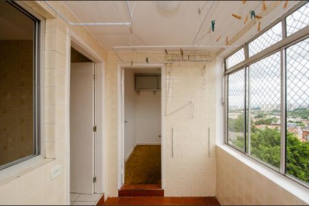 Apartamento para alugar com 75m², 3 quartos e 1 vagaÁrea de Serviço