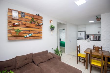 Sala de apartamento à venda com 2 quartos, 61m² em Industrial Santa Rita, Contagem