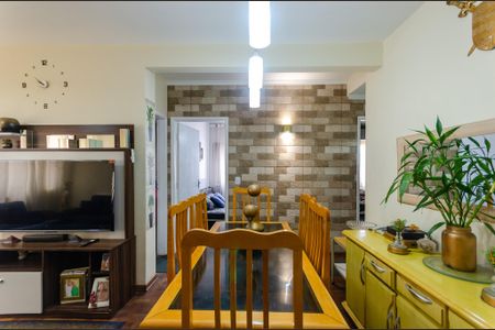 Apartamento à venda com 90m², 3 quartos e sem vaga Apartamento à venda com 90m², 3 quartos e sem vagaSala