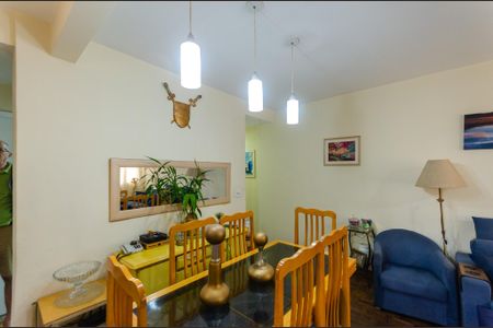 Apartamento à venda com 90m², 3 quartos e sem vaga Apartamento à venda com 90m², 3 quartos e sem vagaSala