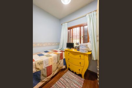 Casa à venda com 267m², 3 quartos e 4 vagas Casa à venda com 267m², 3 quartos e 4 vagasQuarto 2