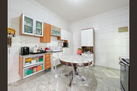 Casa à venda com 267m², 3 quartos e 4 vagas Casa à venda com 267m², 3 quartos e 4 vagasCozinha