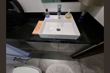 Apartamento à venda com 70m², 2 quartos e 1 vagaBanheiro 2