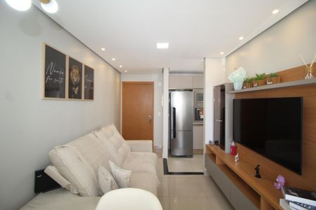 Sala de apartamento para alugar com 2 quartos, 57m² em Humaitá, Porto Alegre