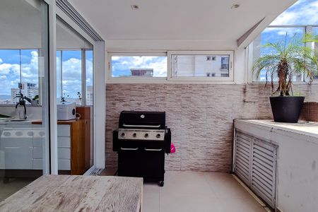 Apartamento à venda com 320m², 4 quartos e 3 vagas Apartamento à venda com 320m², 4 quartos e 3 vagasÁrea externa