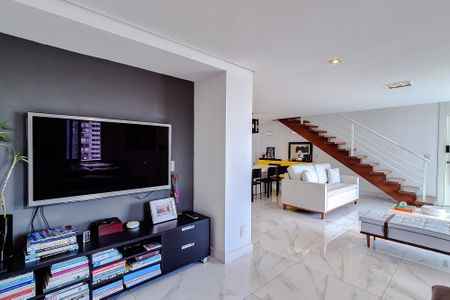 Apartamento à venda com 320m², 4 quartos e 3 vagas Apartamento à venda com 320m², 4 quartos e 3 vagasSala