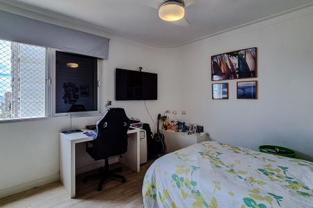Apartamento à venda com 320m², 4 quartos e 3 vagas Apartamento à venda com 320m², 4 quartos e 3 vagasQuarto 2