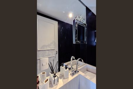 Apartamento à venda com 320m², 4 quartos e 3 vagas Apartamento à venda com 320m², 4 quartos e 3 vagasLavabo