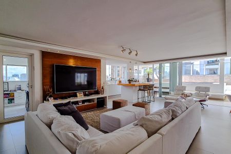 Apartamento à venda com 320m², 4 quartos e 3 vagas Apartamento à venda com 320m², 4 quartos e 3 vagasSala (Piso Superior)