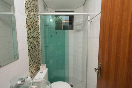 Casa de condomínio à venda com 70m², 2 quartos e 1 vagaBanheiro