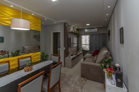 Sala de Estar/Jantar  de apartamento para alugar com 2 quartos, 55m² em Jardim das Colinas, Hortolândia