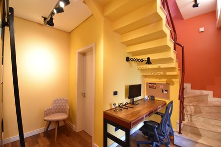 Apartamento para alugar com 155m², 2 quartos e 2 vagasCorredor/Escada