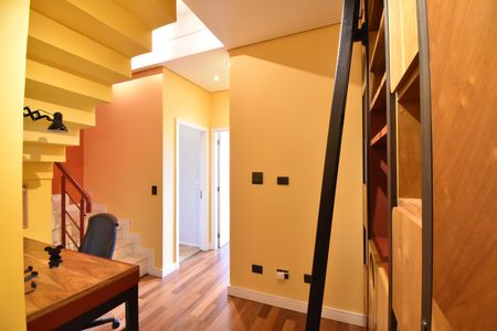 Apartamento para alugar com 155m², 2 quartos e 2 vagasCorredor/Escada