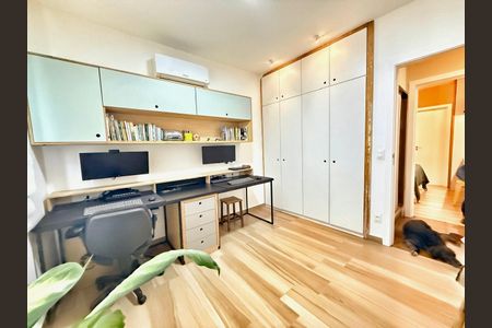 Apartamento à venda com 135m², 3 quartos e 2 vagas