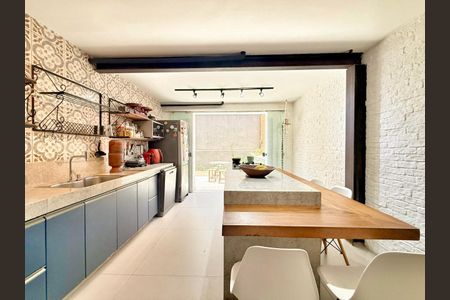 Apartamento à venda com 135m², 3 quartos e 2 vagas