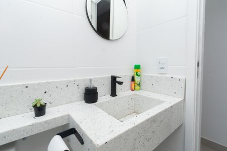 Apartamento à venda com 57m², 2 quartos e 1 vagaBanheiro Social