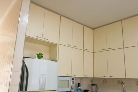 Casa à venda com 124m², 3 quartos e 2 vagas Casa à venda com 124m², 3 quartos e 2 vagasCozinha