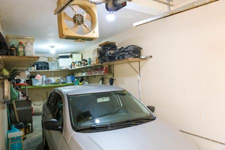 Casa à venda com 124m², 3 quartos e 2 vagas Casa à venda com 124m², 3 quartos e 2 vagasGaragem