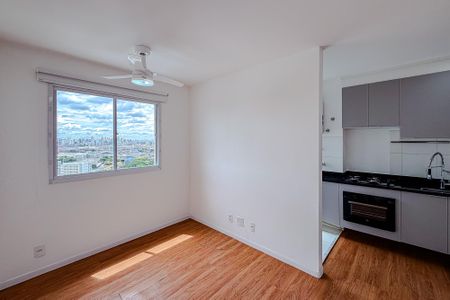 Sala de apartamento para alugar com 2 quartos, 36m² em Cambuci, São Paulo