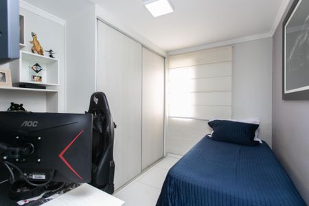 Quarto 1  de apartamento à venda com 2 quartos, 47m² em Vila Carmosina, São Paulo
