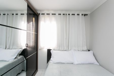 Apartamento à venda com 47m², 2 quartos e 1 vagaQuarto 2