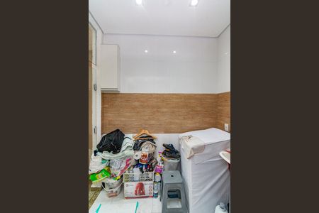 Casa à venda com 75m², 3 quartos e 1 vagaÁrea de Serviço