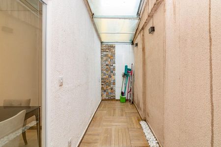 Casa à venda com 75m², 3 quartos e 1 vagaVaranda