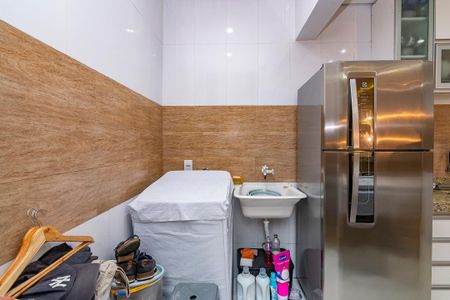 Casa à venda com 75m², 3 quartos e 1 vagaÁrea de Serviço