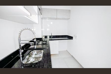 Apartamento para alugar com 34m², 2 quartos e sem vaga Apartamento para alugar com 34m², 2 quartos e sem vagaCozinha e Área de Serviço