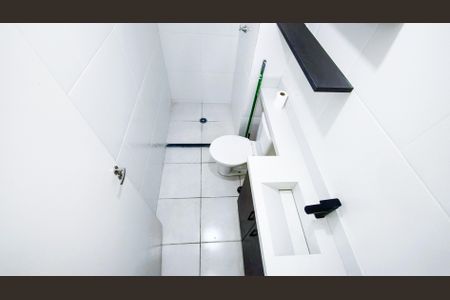 Apartamento para alugar com 34m², 2 quartos e sem vaga Apartamento para alugar com 34m², 2 quartos e sem vagaBanheiro