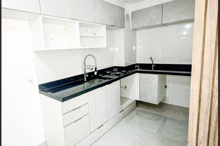 Apartamento para alugar com 34m², 2 quartos e sem vaga Apartamento para alugar com 34m², 2 quartos e sem vagaCozinha e Área de Serviço