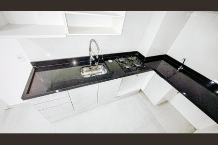 Apartamento para alugar com 34m², 2 quartos e sem vaga Apartamento para alugar com 34m², 2 quartos e sem vagaCozinha e Área de Serviço