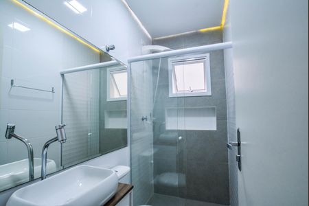 Apartamento para alugar com 70m², 2 quartos e 2 vagasBanheiro Corredor