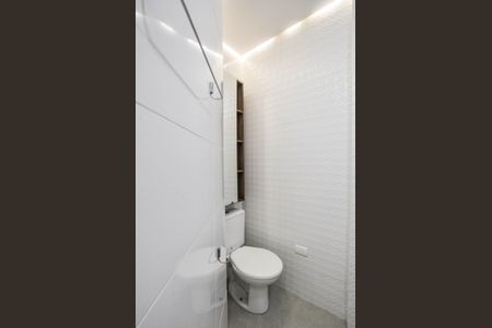 Apartamento para alugar com 70m², 2 quartos e 2 vagasBanheiro da Suíte