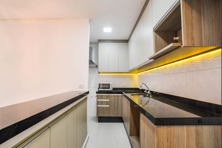 Apartamento para alugar com 70m², 2 quartos e 2 vagasCozinha