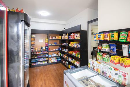 Apartamento à venda com 47m², 2 quartos e 1 vagaMercadinho