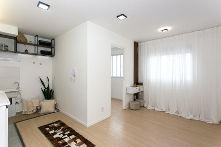 Sala de apartamento para alugar com 2 quartos, 34m² em Chácara Seis de Outubro, São Paulo