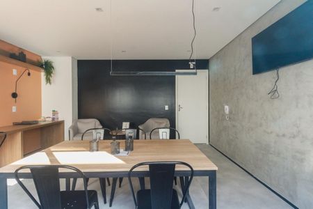 Apartamento para alugar com 34m², 2 quartos e sem vagaÁrea comum - Academia