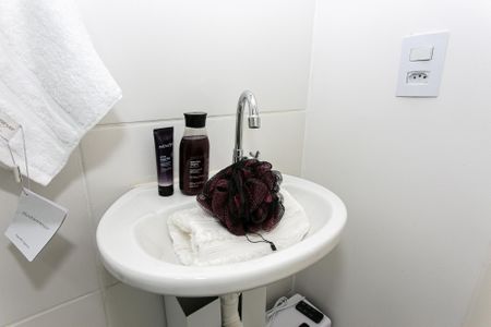 Apartamento para alugar com 34m², 2 quartos e sem vagaBanheiro