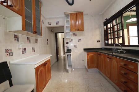 Casa à venda com 102m², 2 quartos e 2 vagasCozinha