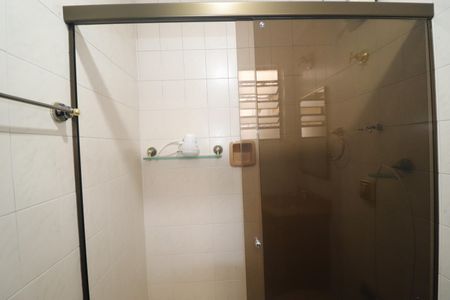 Casa à venda com 102m², 2 quartos e 2 vagasBanheiro Quarto 1 suíte