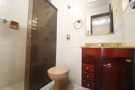 Casa à venda com 102m², 2 quartos e 2 vagasBanheiro Quarto 1 suíte