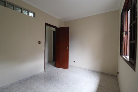Casa à venda com 102m², 2 quartos e 2 vagasQuarto 2