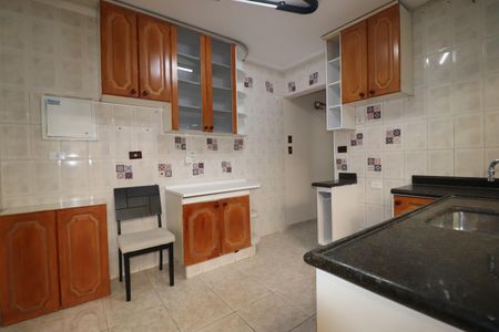 Casa à venda com 102m², 2 quartos e 2 vagasCozinha