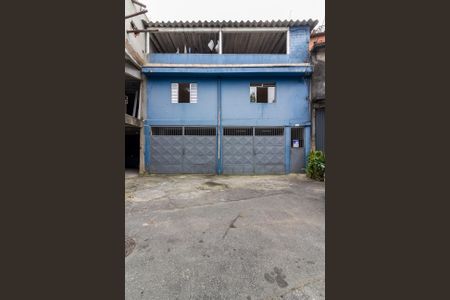 Casa para alugar com 72m², 2 quartos e sem vaga Casa para alugar com 72m², 2 quartos e sem vagaFachada