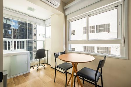 Studio de kitnet/studio para alugar com 1 quarto, 20m² em Pinheiros, São Paulo