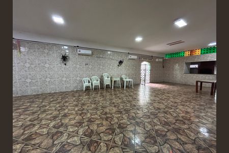Apartamento para alugar com 54m², 2 quartos e sem vagaÁrea comum - Salão de festas
