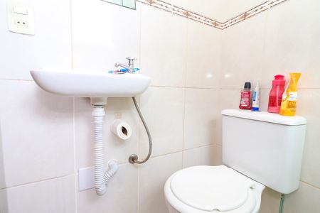 Casa à venda com 270m², 4 quartos e 7 vagasBanheiro da Suíte 2